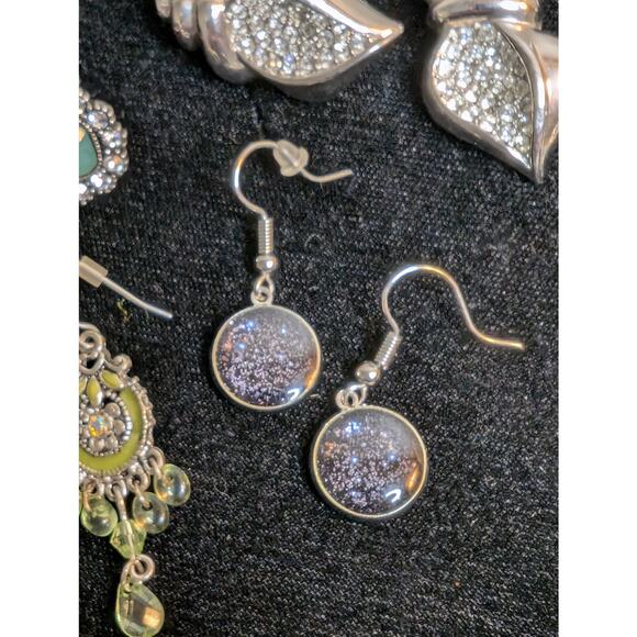 Fourteen Various Pairs of Silver Tone Earrings & One Jacket Pr Jewelry Lot - Picture 8 of 15